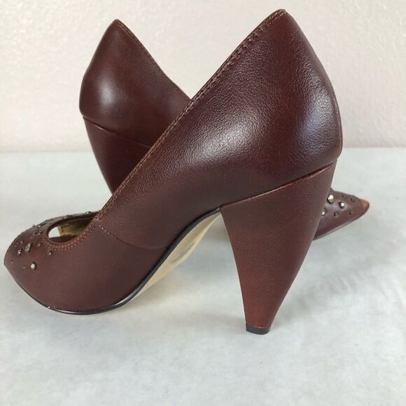 Seychelles Satin/Leather Embellished Peep Toe Heel - Picture 4 of 8